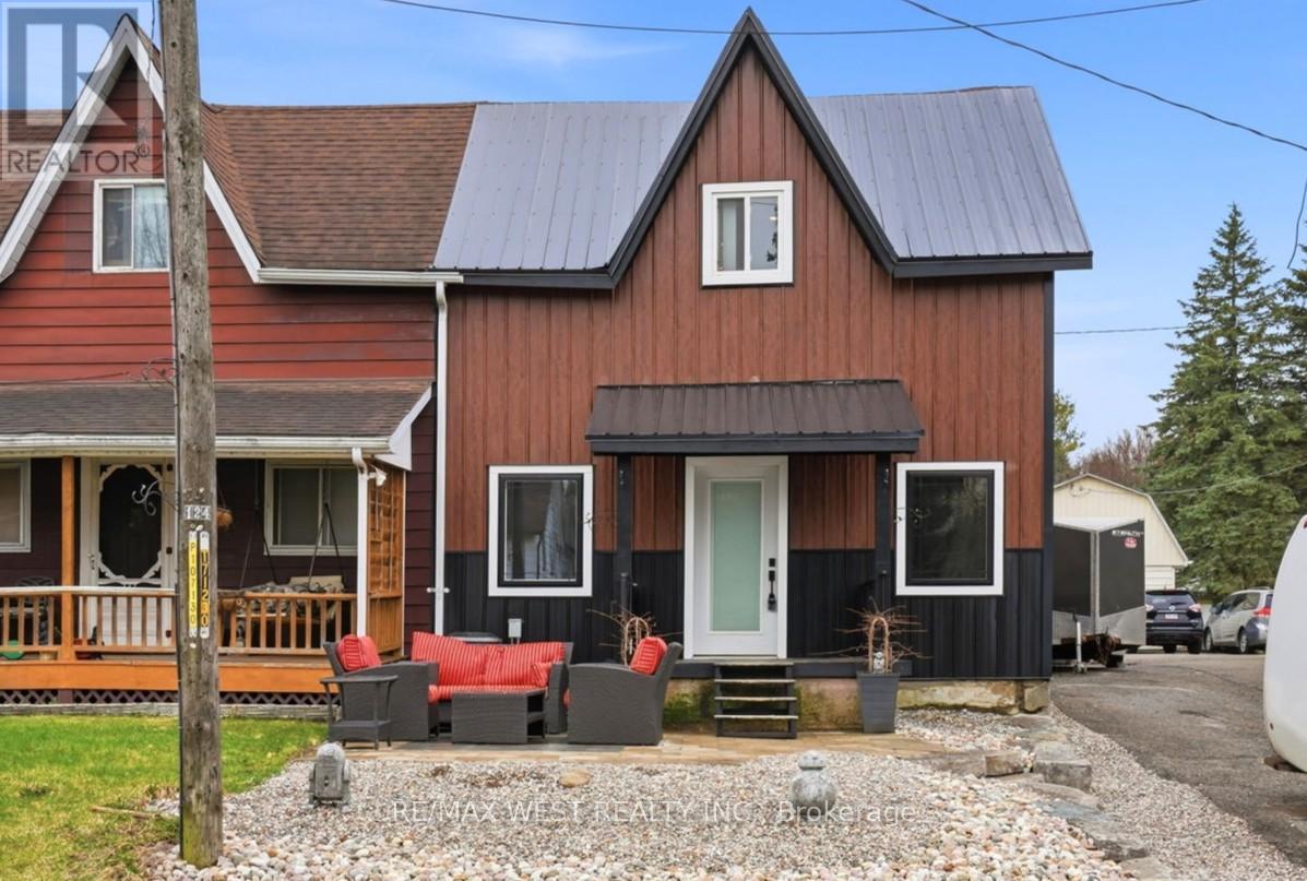 94 MILL STREET, Uxbridge, Ontario