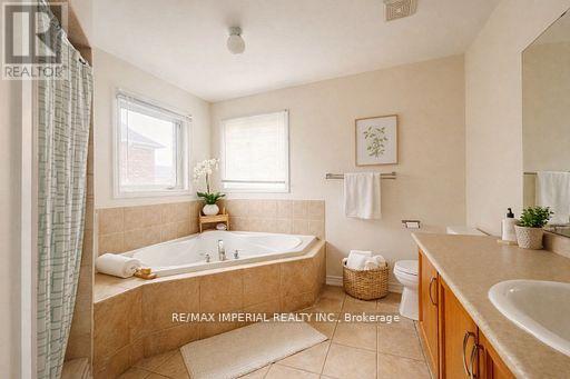 155 Art West Avenue, Newmarket, Ontario  L3X 0C1 - Photo 8 - N13011196