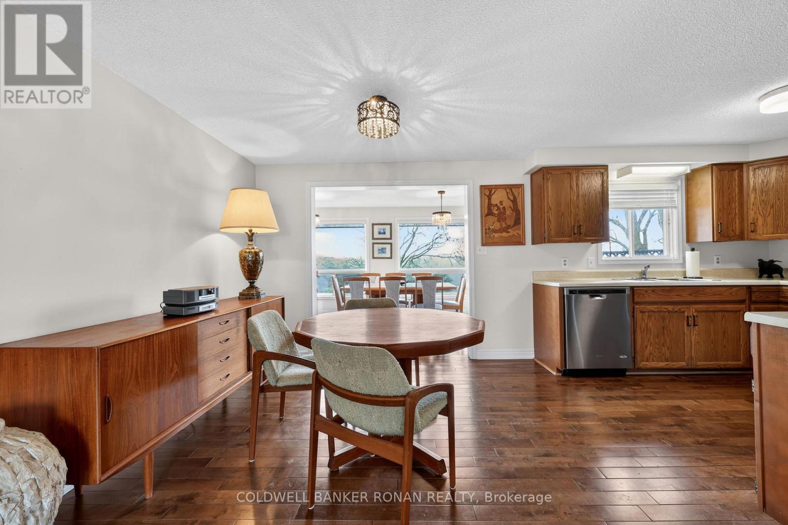 105 Tecumseth Pines Drive, New Tecumseth, Ontario  L0G 1W0 - Photo 14 - N13011228