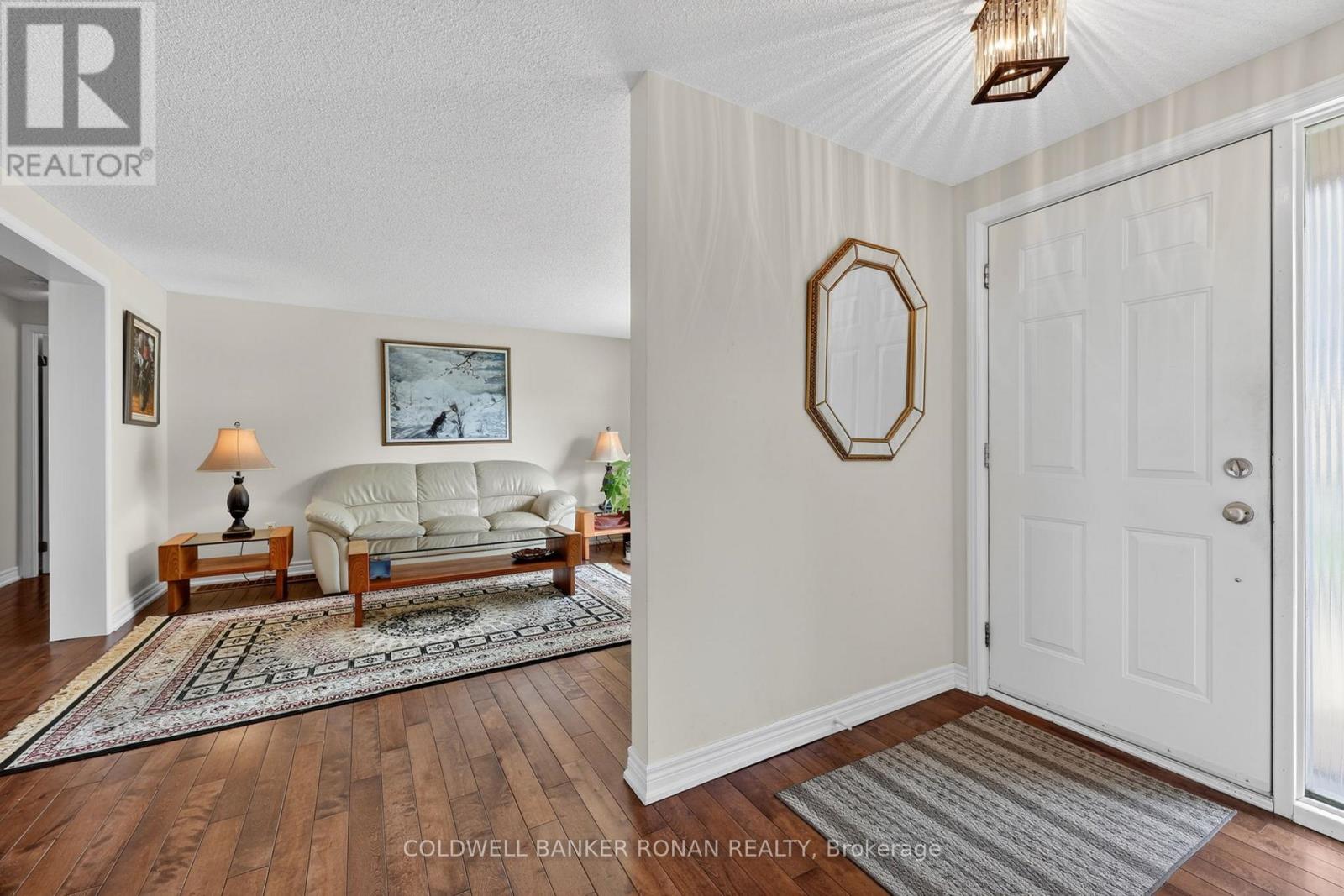 105 Tecumseth Pines Drive, New Tecumseth, Ontario  L0G 1W0 - Photo 5 - N13011228