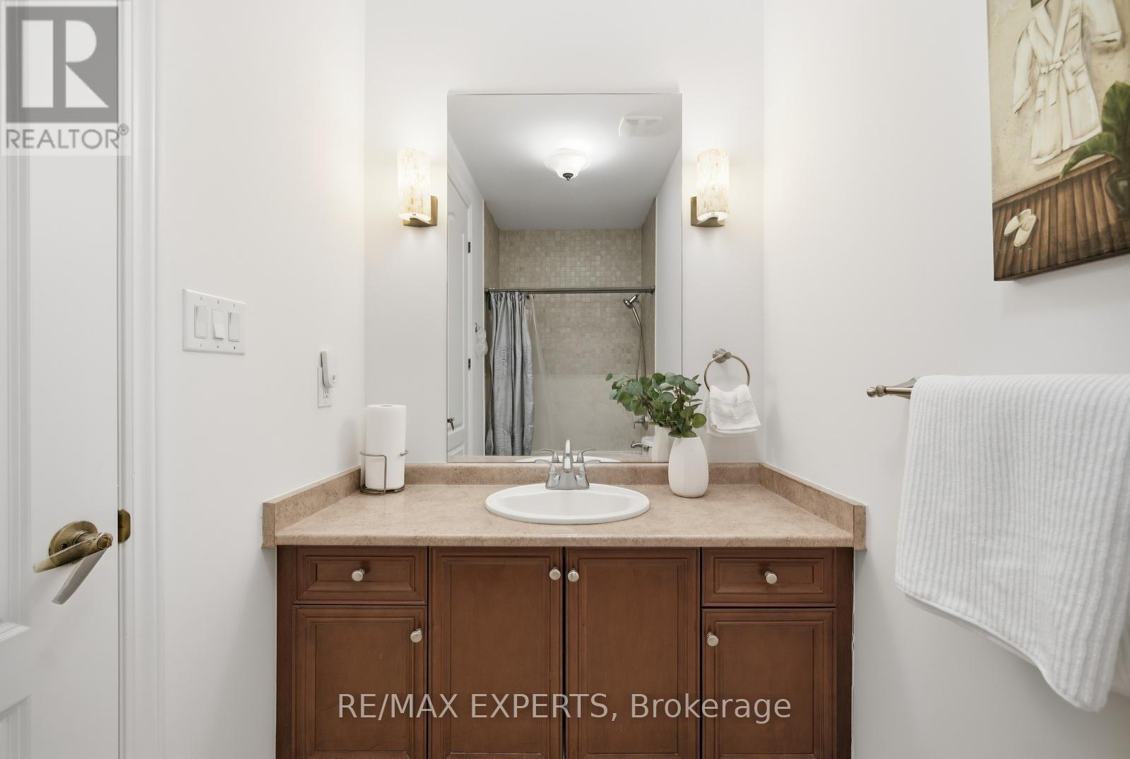 11 Collier Crescent, Essa, Ontario  L3W 0M7 - Photo 19 - N13011356