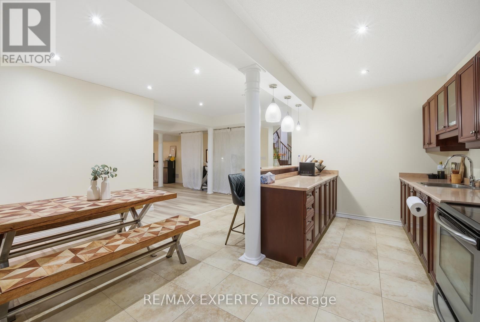 11 Collier Crescent, Essa, Ontario  L3W 0M7 - Photo 36 - N13011356