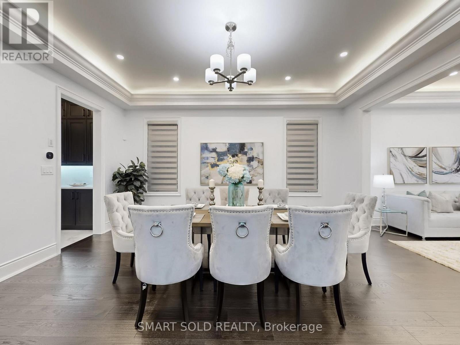 209 Hillsview Drive, Richmond Hill, Ontario  L4C 4L8 - Photo 7 - N13011388