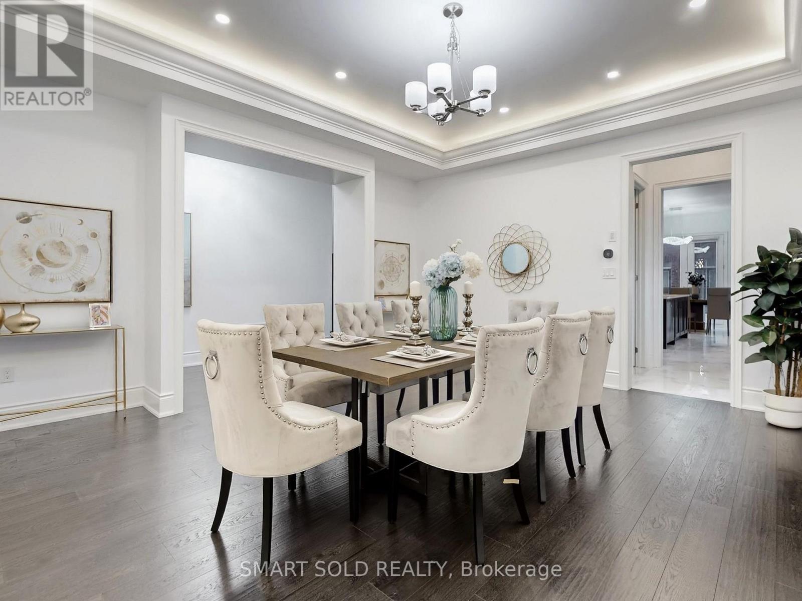 209 Hillsview Drive, Richmond Hill, Ontario  L4C 4L8 - Photo 8 - N13011388