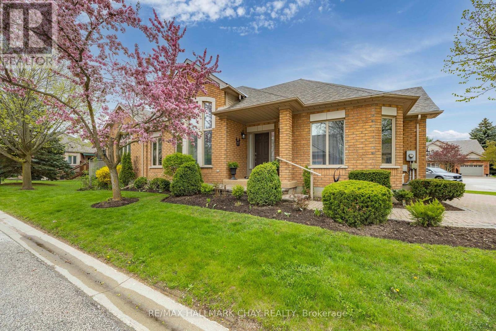 1 FORTUNA CIRCLE, New Tecumseth, Ontario