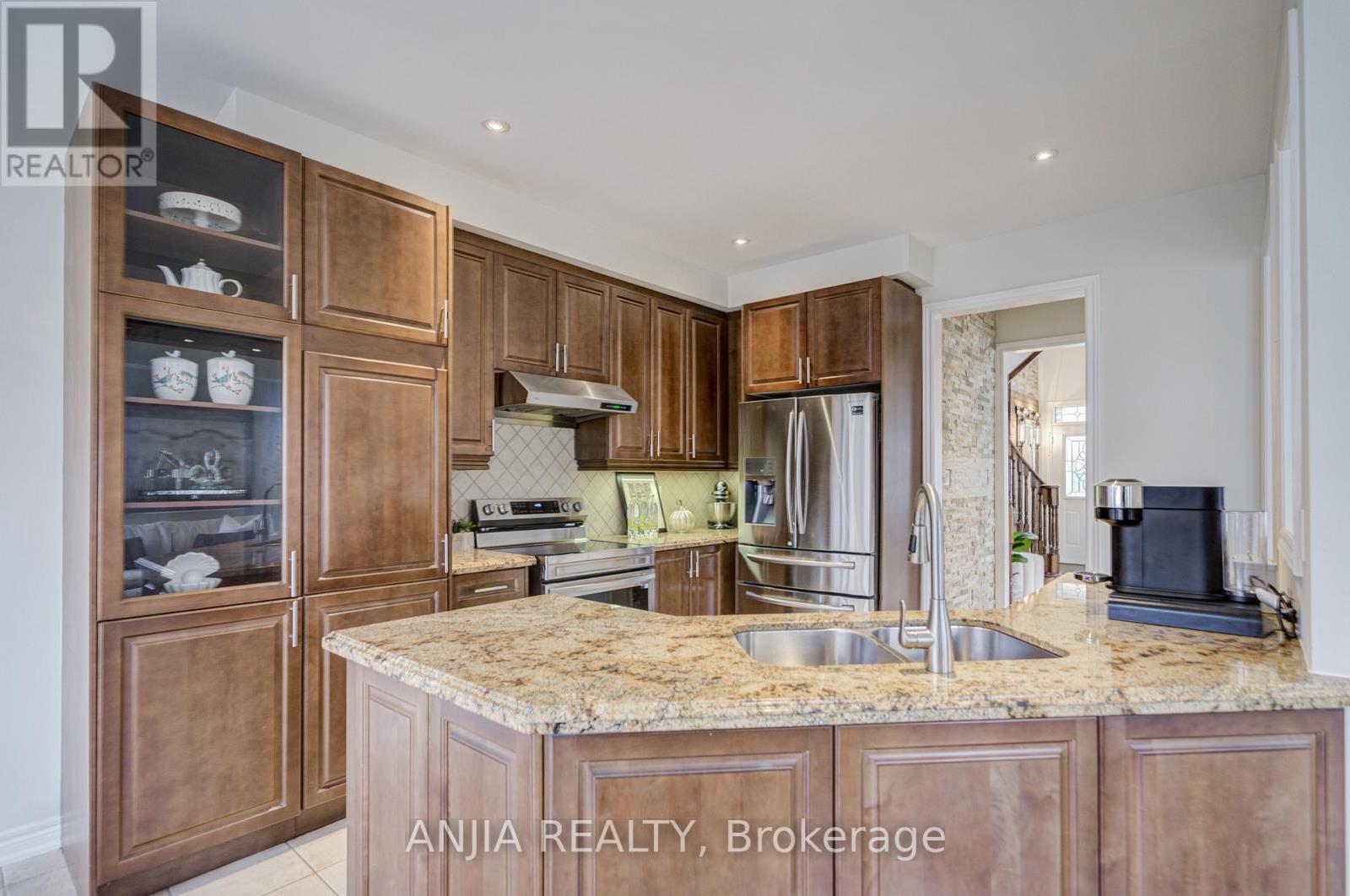 13 Maryterance Court, Markham, Ontario  L6B 0B1 - Photo 19 - N13011446