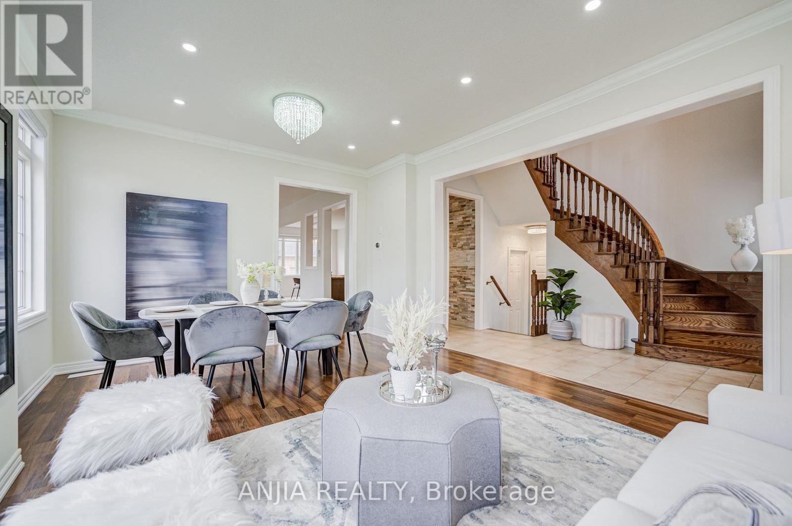 13 Maryterance Court, Markham, Ontario  L6B 0B1 - Photo 9 - N13011446