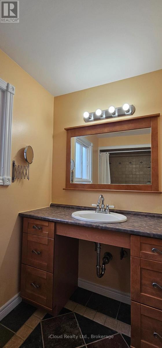 12 Simmons Boulevard, Brampton, Ontario  L6V 3V5 - Photo 14 - W13008320