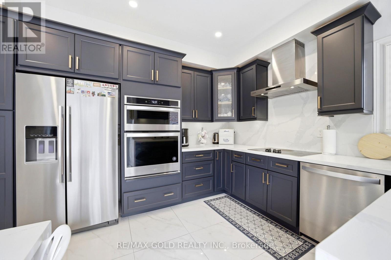 733 Novo Star Drive, Mississauga, Ontario  L5W 1C7 - Photo 10 - W13011104