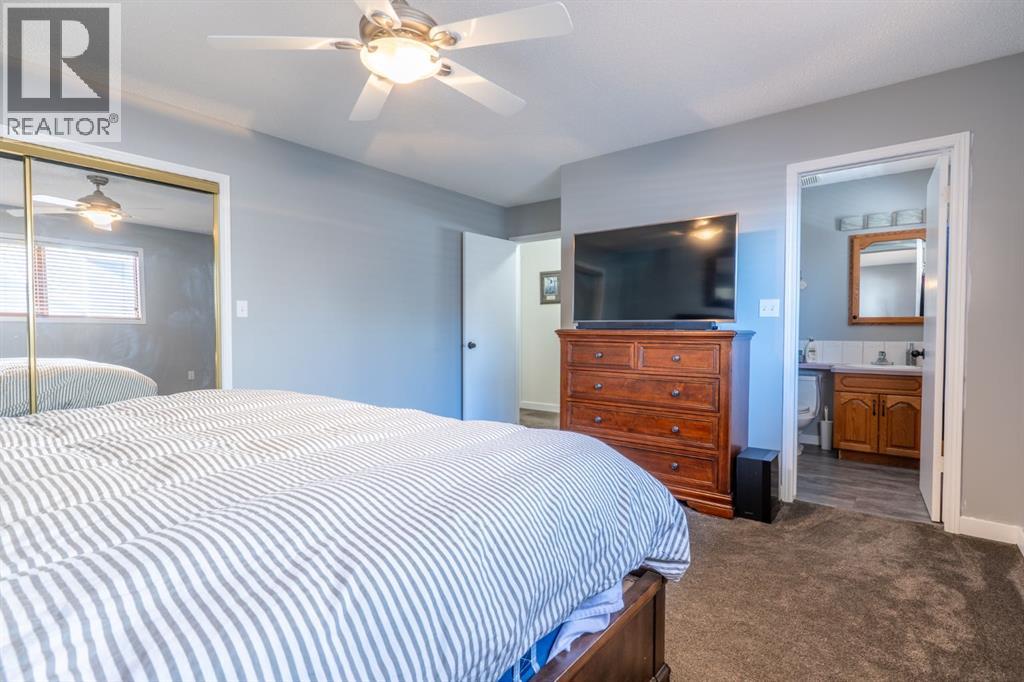 136 Palliser Way NE, Medicine Hat, Alberta  T1C 1R6 - Photo 16 - A2299512