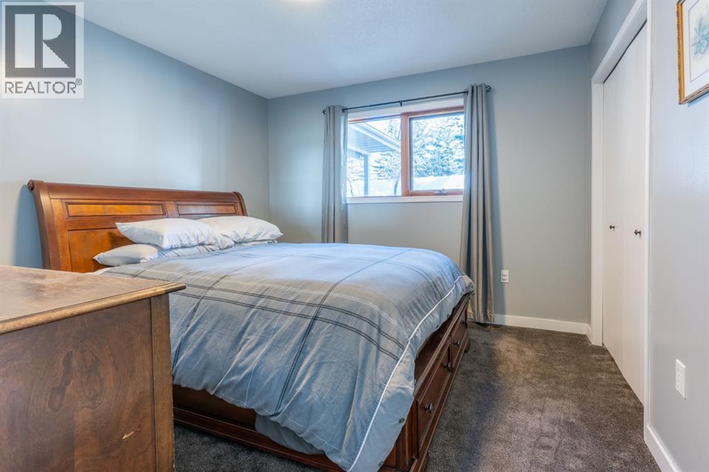 136 Palliser Way NE, Medicine Hat, Alberta  T1C 1R6 - Photo 11 - A2299512