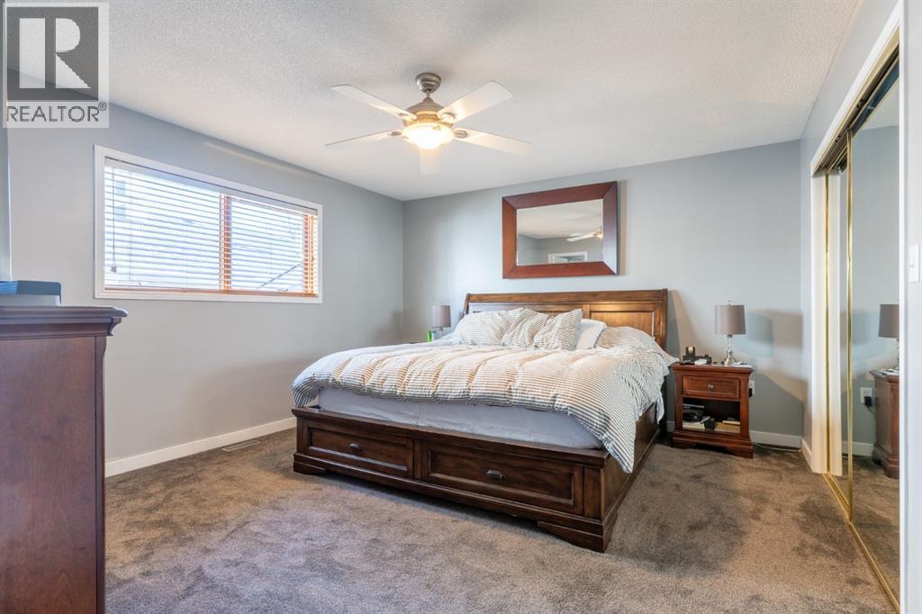 136 Palliser Way NE, Medicine Hat, Alberta  T1C 1R6 - Photo 15 - A2299512