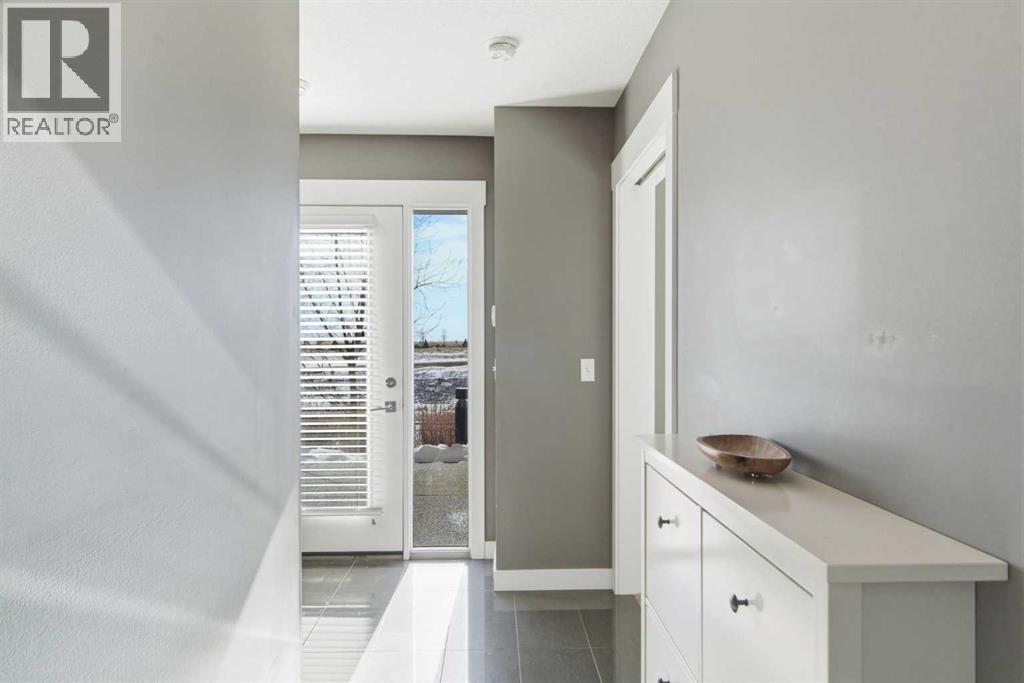 33, 111 Rainbow Falls Gate, Chestermere, Alberta  T1X 0Z5 - Photo 3 - A2289405