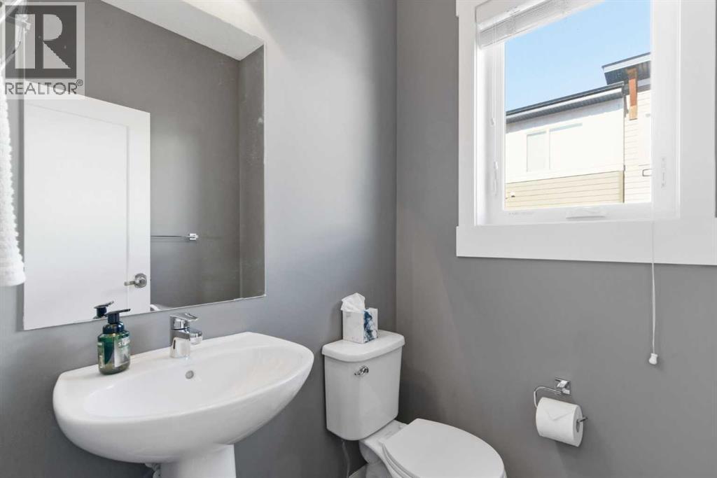 33, 111 Rainbow Falls Gate, Chestermere, Alberta  T1X 0Z5 - Photo 24 - A2289405