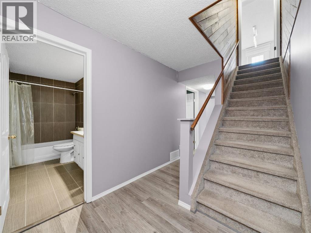 247 Hidden Valley Place Nw, Calgary, Alberta  T3A 4Z5 - Photo 29 - A2301961