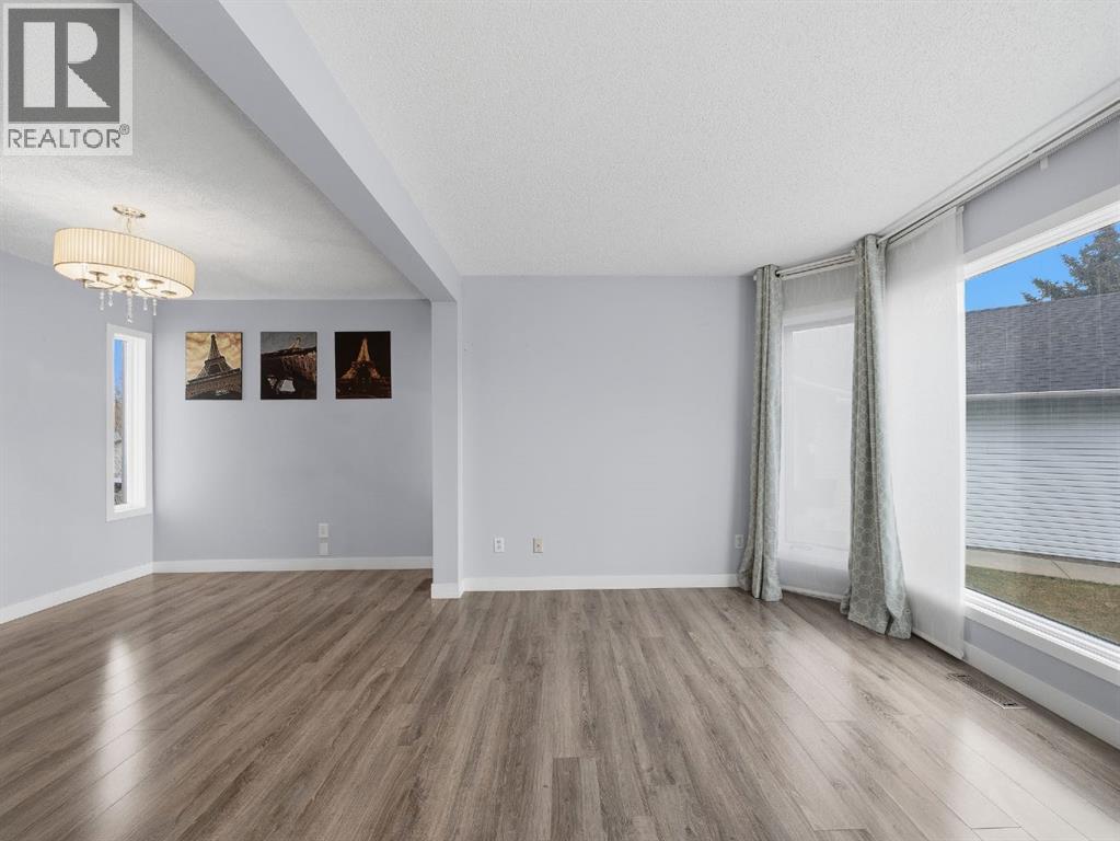 247 Hidden Valley Place Nw, Calgary, Alberta  T3A 4Z5 - Photo 4 - A2301961