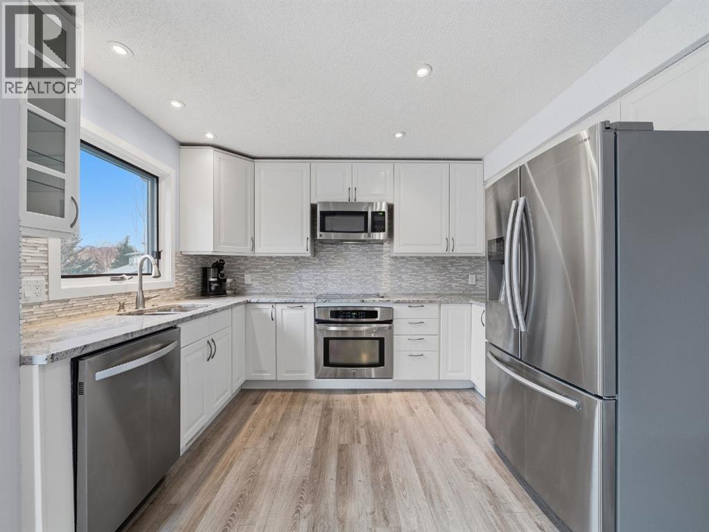 247 Hidden Valley Place Nw, Calgary, Alberta  T3A 4Z5 - Photo 8 - A2301961