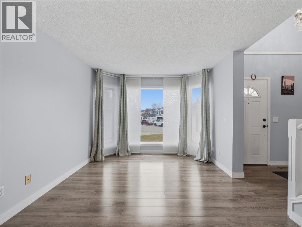 247 Hidden Valley Place Nw, Calgary, Alberta  T3A 4Z5 - Photo 5 - A2301961