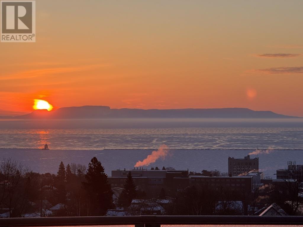 3205 96 HIGH ST N, THUNDER BAY, Ontario