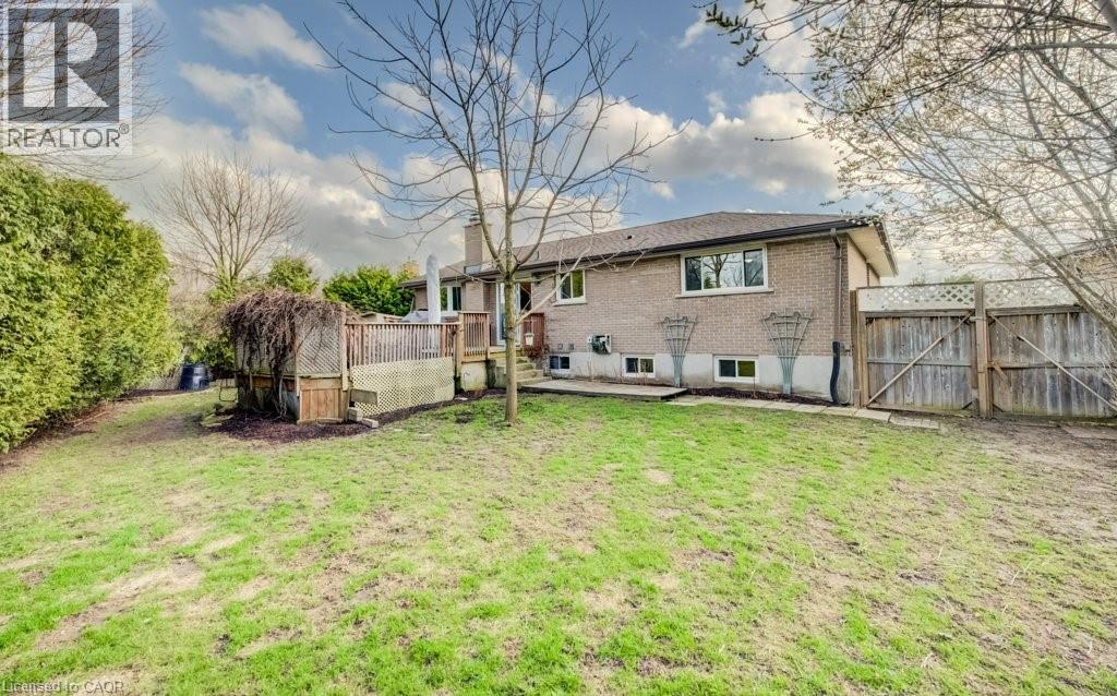 330 Daleview Place, Waterloo, Ontario  N2L 5M5 - Photo 37 - 40818316