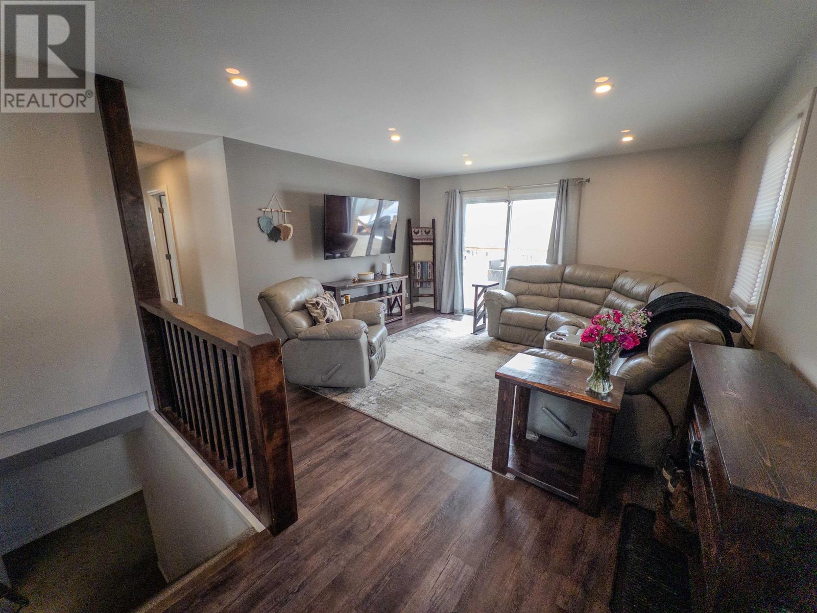 844 Fourth Avenue South, Kenora, Ontario  P9N 2A1 - Photo 2 - TB2600693