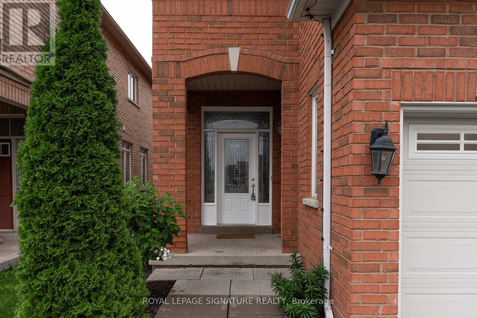 3250 Sunlight Street, Mississauga, Ontario  L5M 0G7 - Photo 3 - W13011164