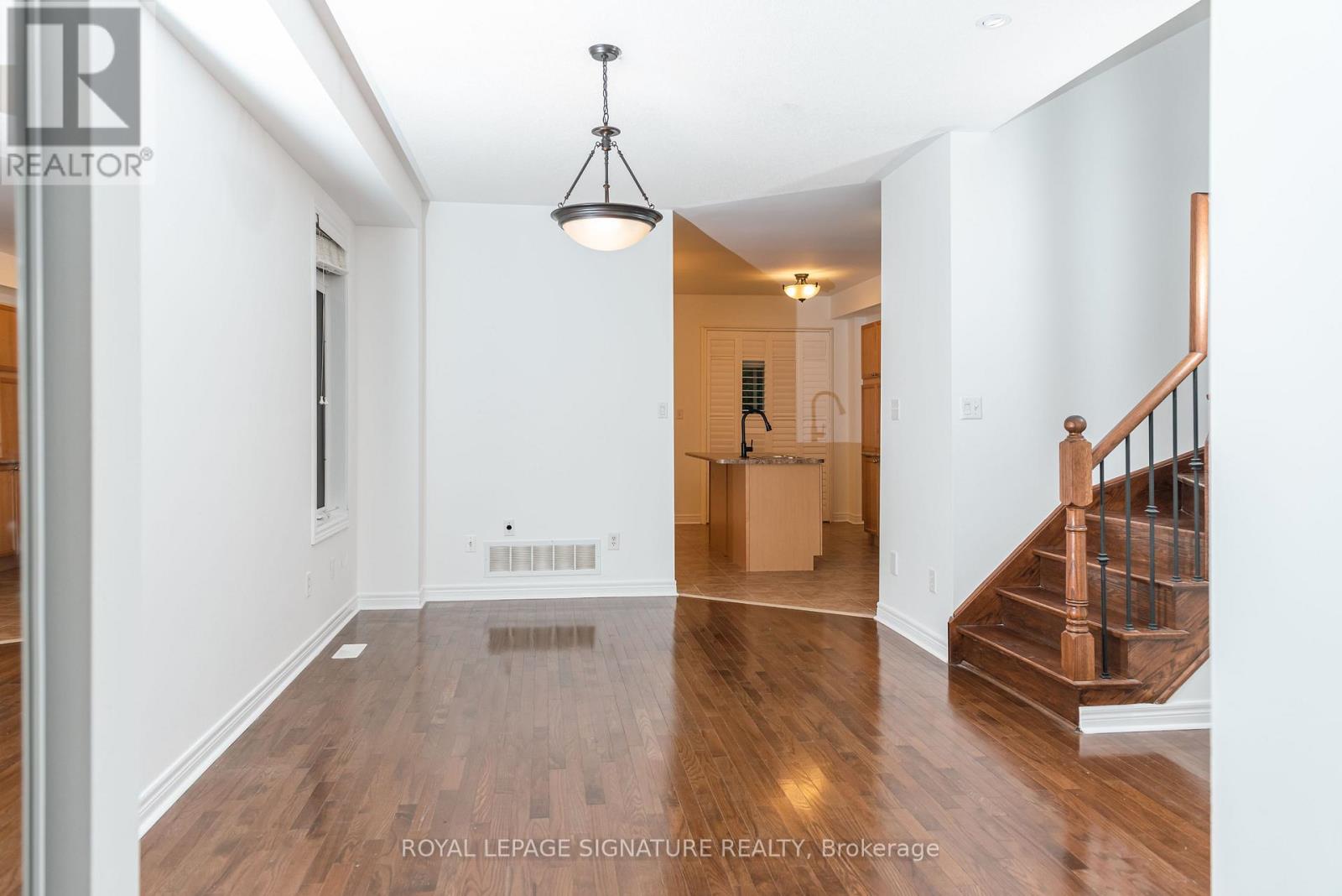 3250 Sunlight Street, Mississauga, Ontario  L5M 0G7 - Photo 4 - W13011164