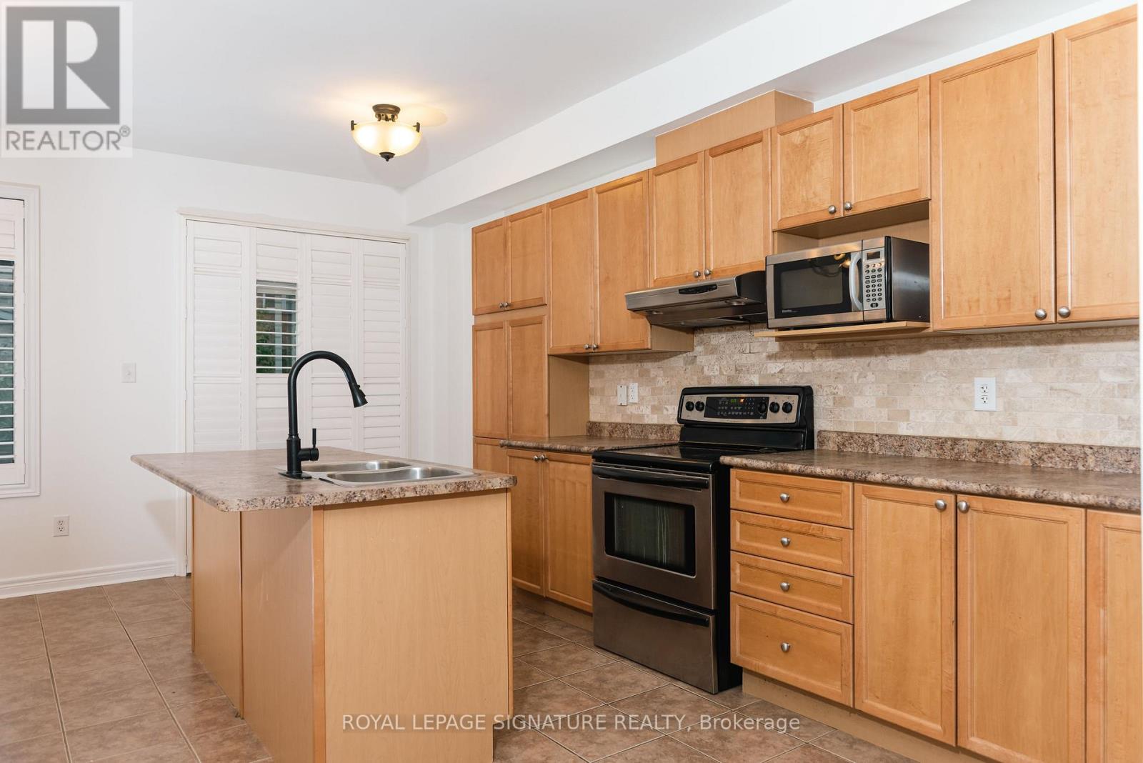 3250 Sunlight Street, Mississauga, Ontario  L5M 0G7 - Photo 8 - W13011164