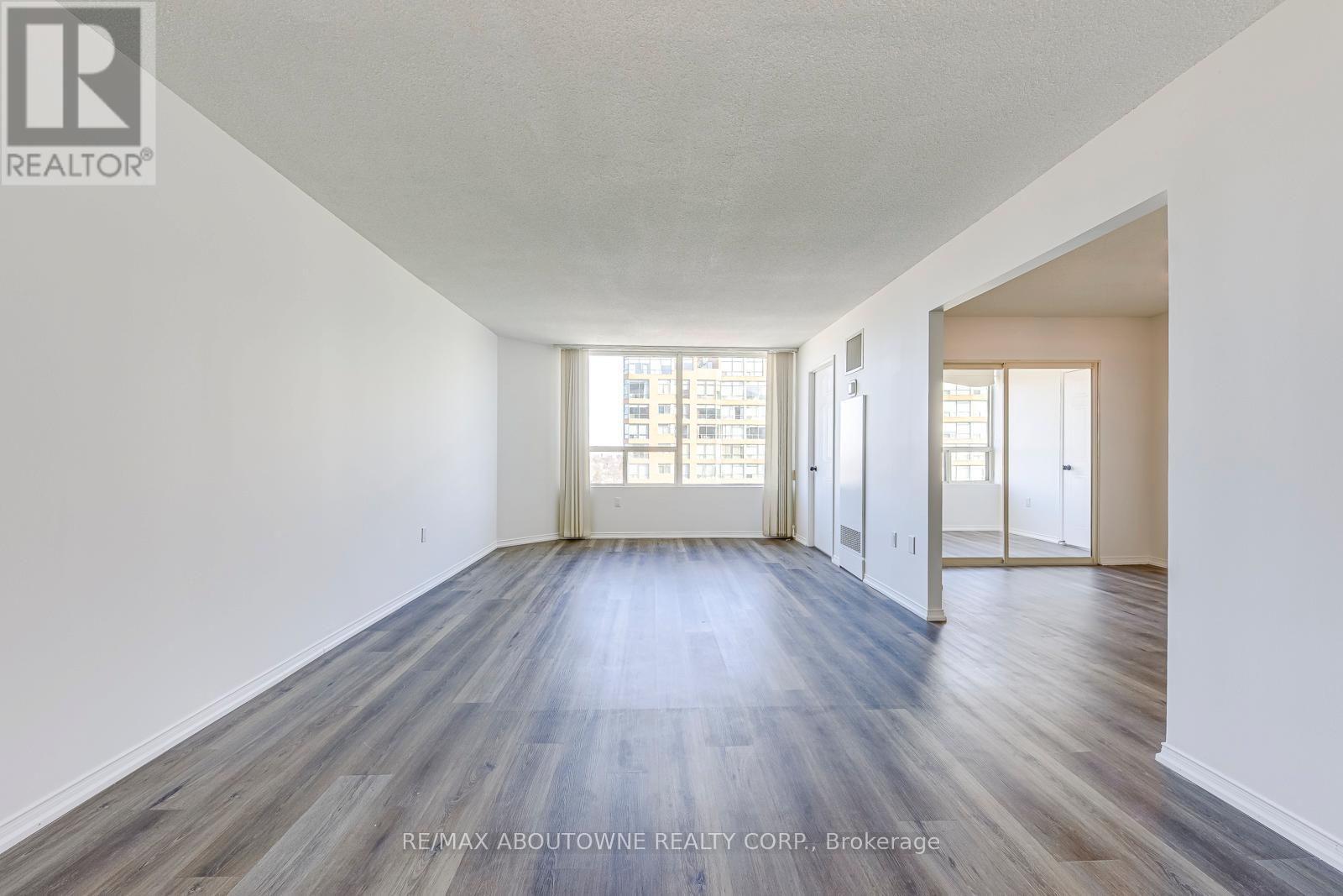 1705 - 1270 Maple Crossing Boulevard, Burlington, Ontario  L7S 2J3 - Photo 12 - W13011166