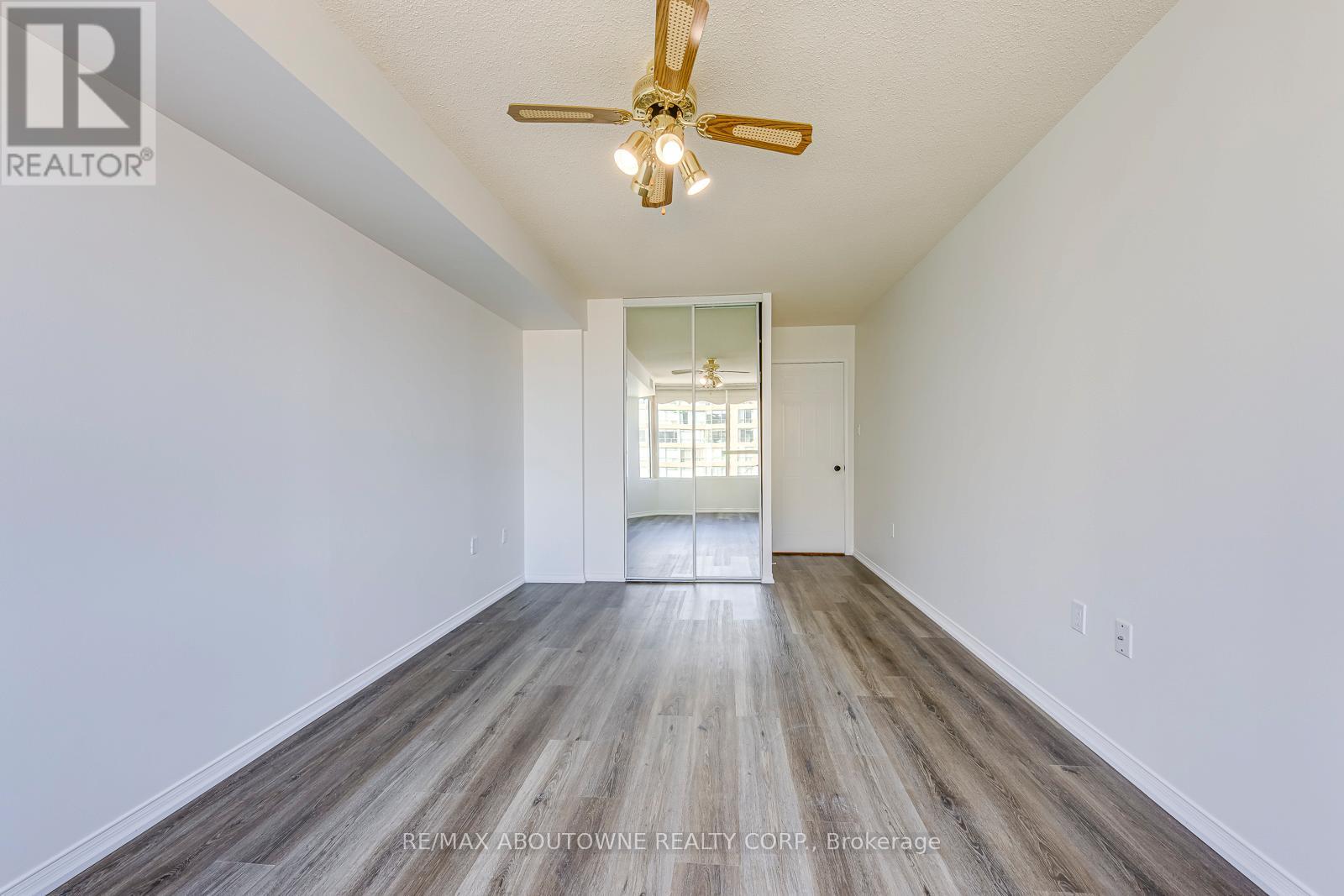 1705 - 1270 Maple Crossing Boulevard, Burlington, Ontario  L7S 2J3 - Photo 34 - W13011166