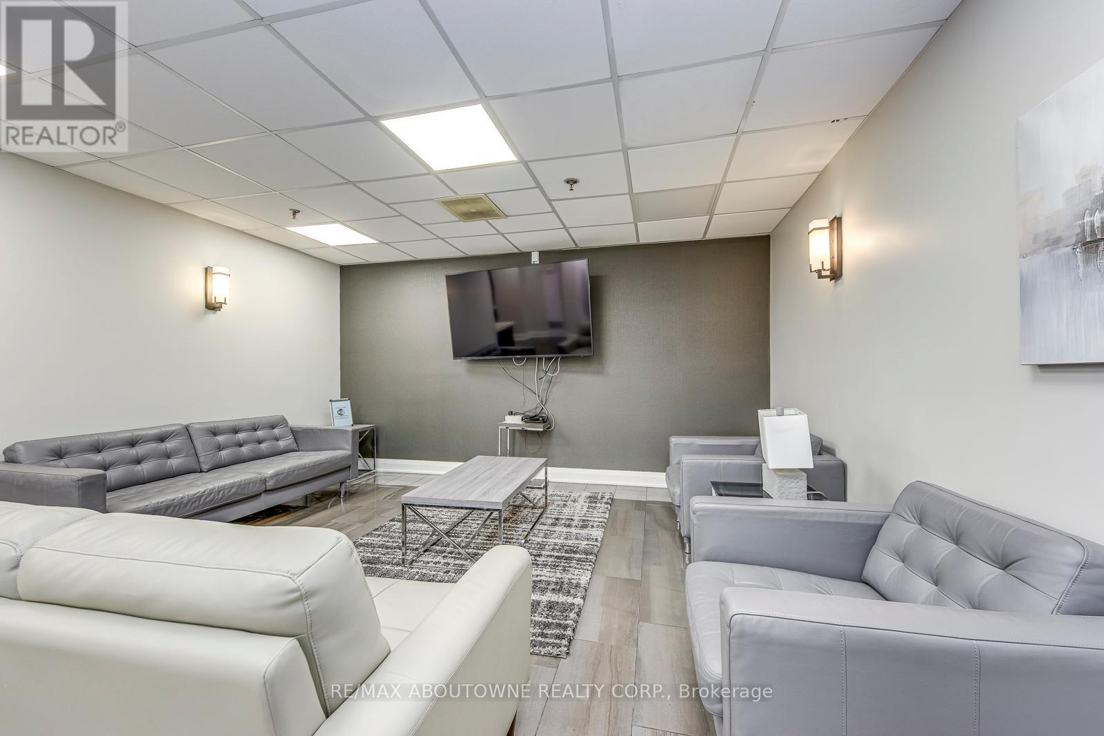 1705 - 1270 Maple Crossing Boulevard, Burlington, Ontario  L7S 2J3 - Photo 46 - W13011166