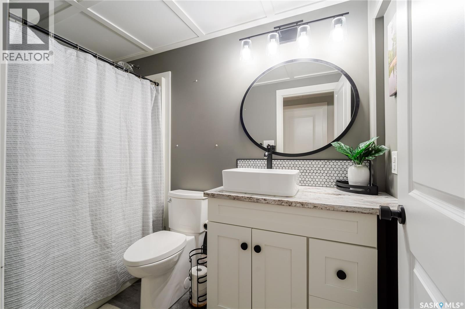 1007 Maplewood Drive, Moose Jaw, Saskatchewan  S6J 0B6 - Photo 39 - SK033157