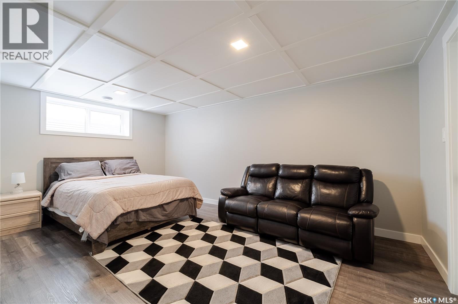 1007 Maplewood Drive, Moose Jaw, Saskatchewan  S6J 0B6 - Photo 40 - SK033157