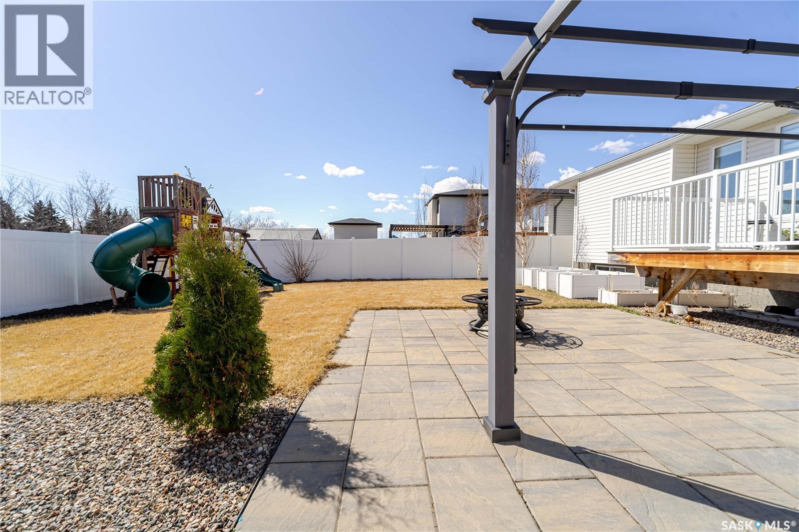 1007 Maplewood Drive, Moose Jaw, Saskatchewan  S6J 0B6 - Photo 47 - SK033157