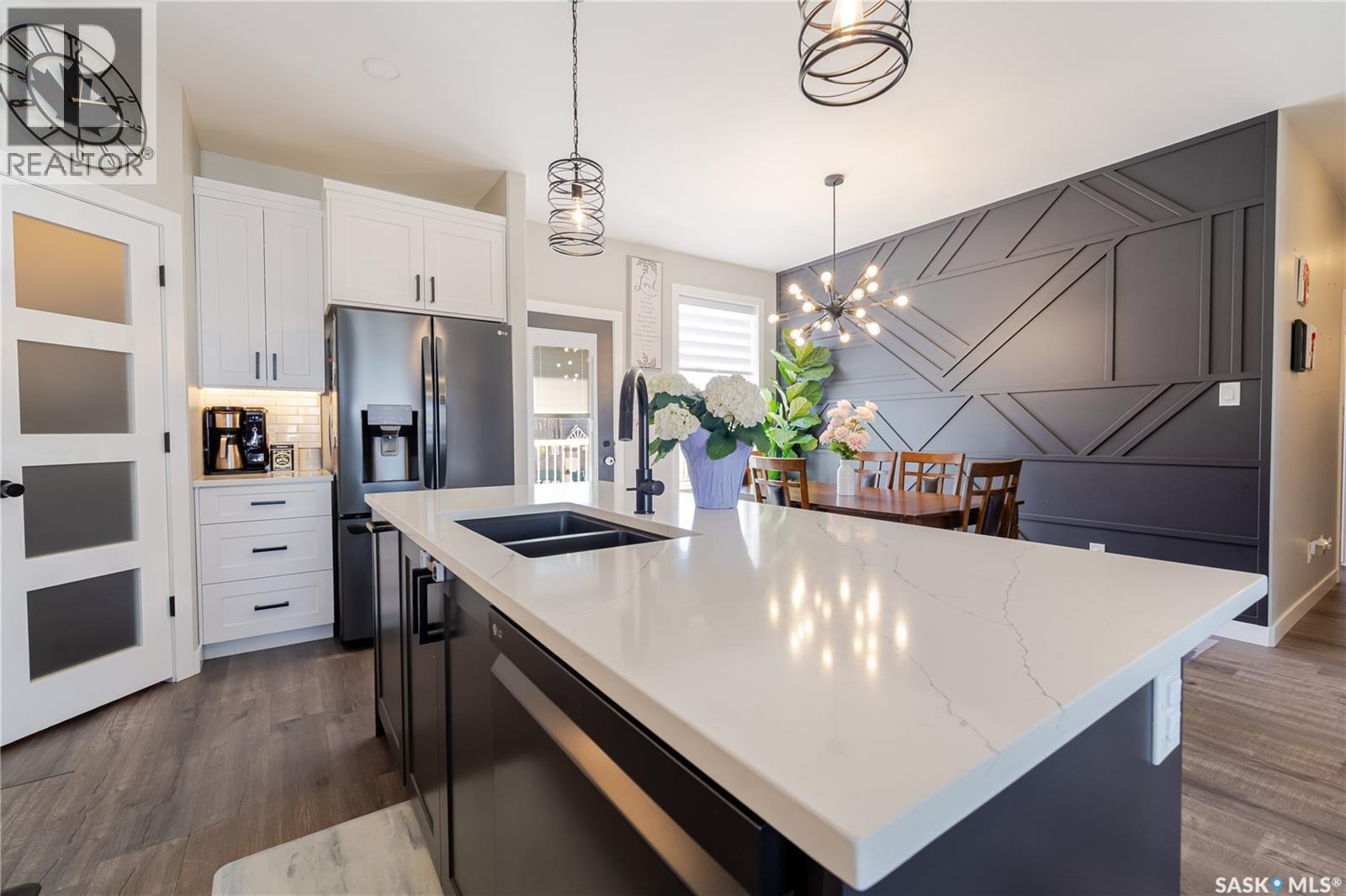 1007 Maplewood Drive, Moose Jaw, Saskatchewan  S6J 0B6 - Photo 7 - SK033157