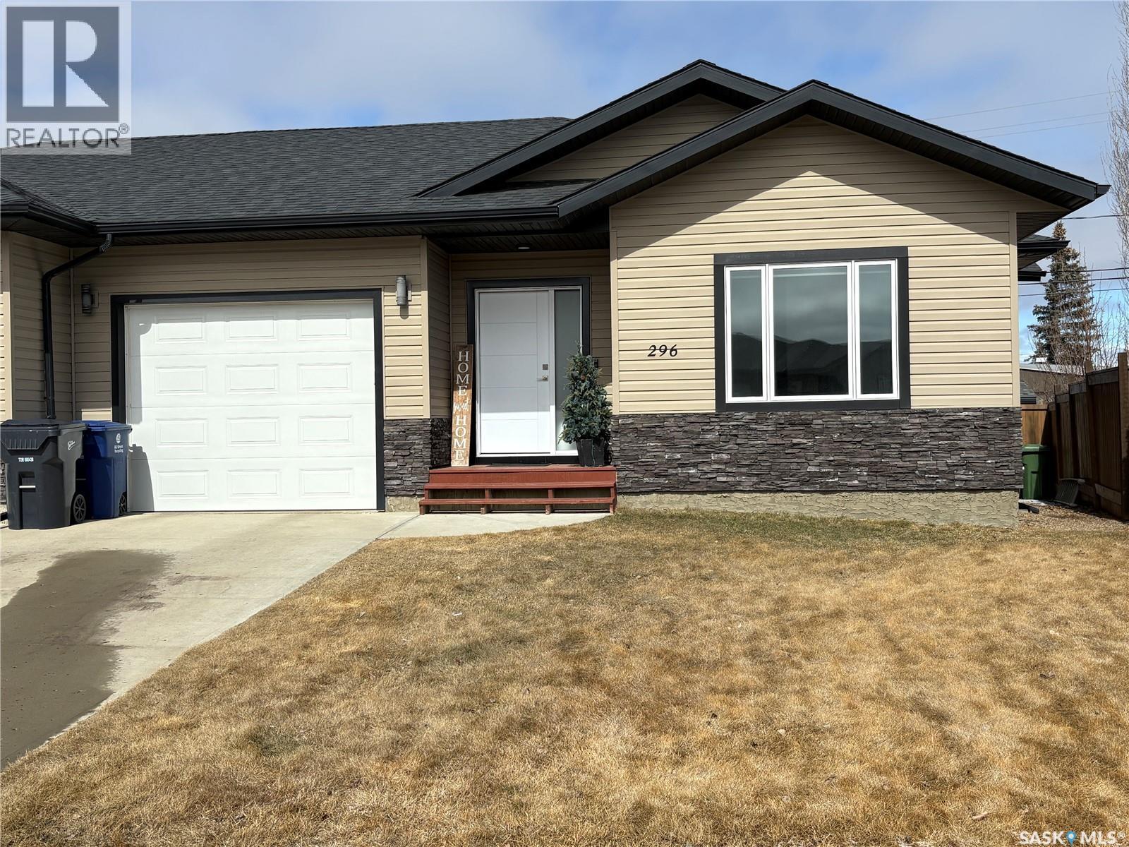 296 15th STREET, battleford, Saskatchewan
