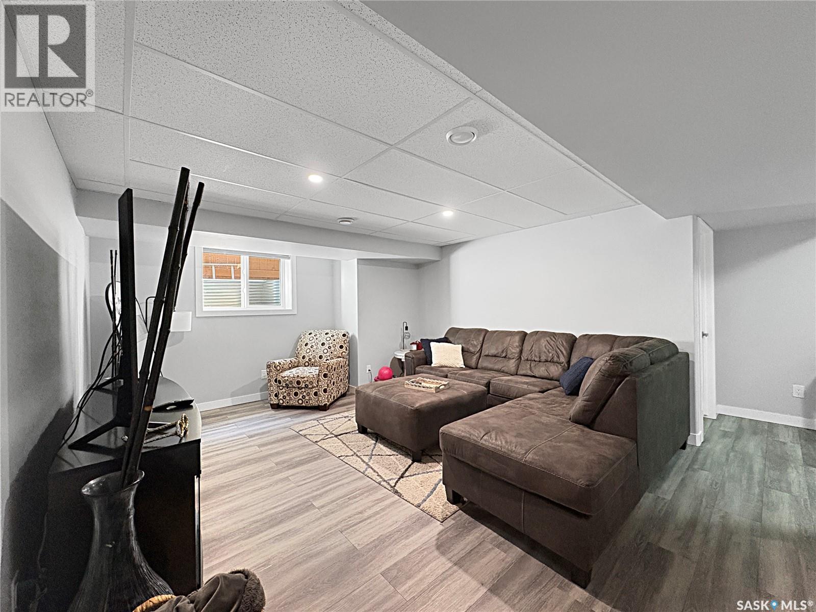 296 15th Street, Battleford, Saskatchewan  S0M 0E0 - Photo 21 - SK033117