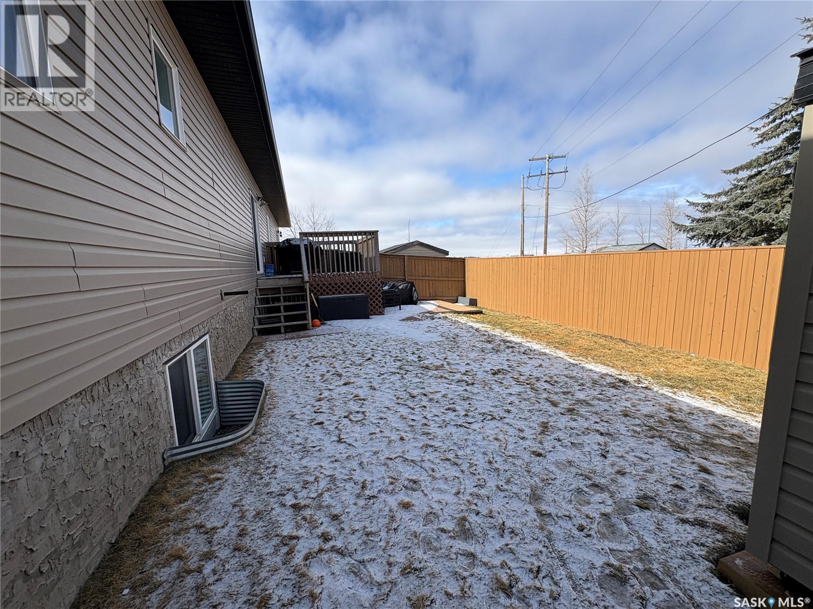 296 15th Street, Battleford, Saskatchewan  S0M 0E0 - Photo 29 - SK033117