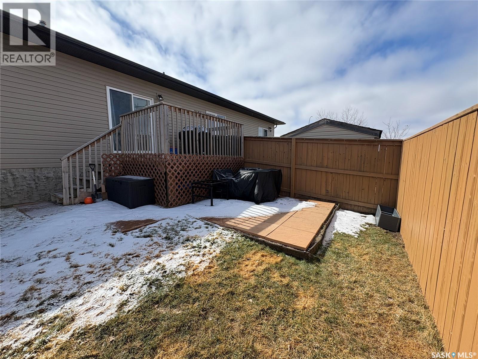 296 15th Street, Battleford, Saskatchewan  S0M 0E0 - Photo 31 - SK033117