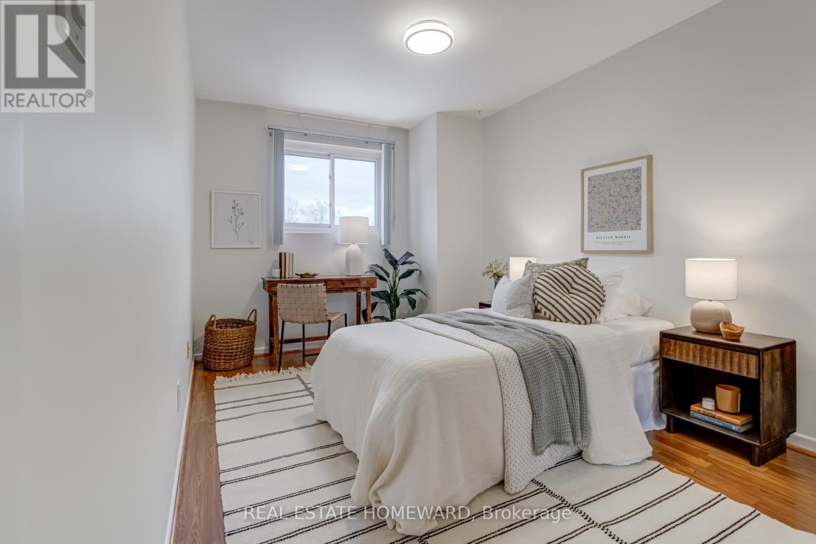 783 Dodsworth Crescent, Mississauga, Ontario  L4Y 2H8 - Photo 10 - W13011204