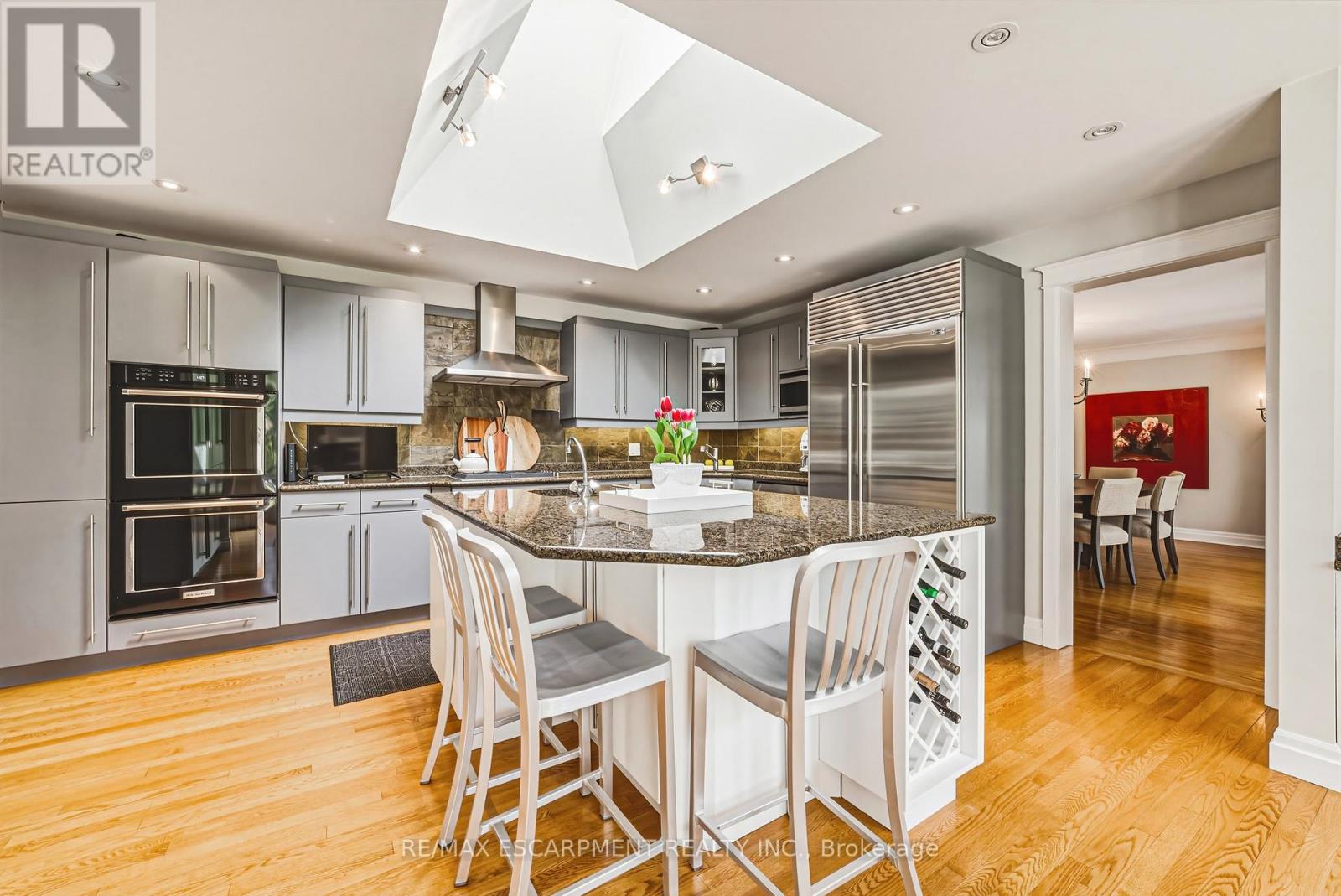 7 Colonial Crescent, Oakville, Ontario  L6J 4K8 - Photo 18 - W13011222