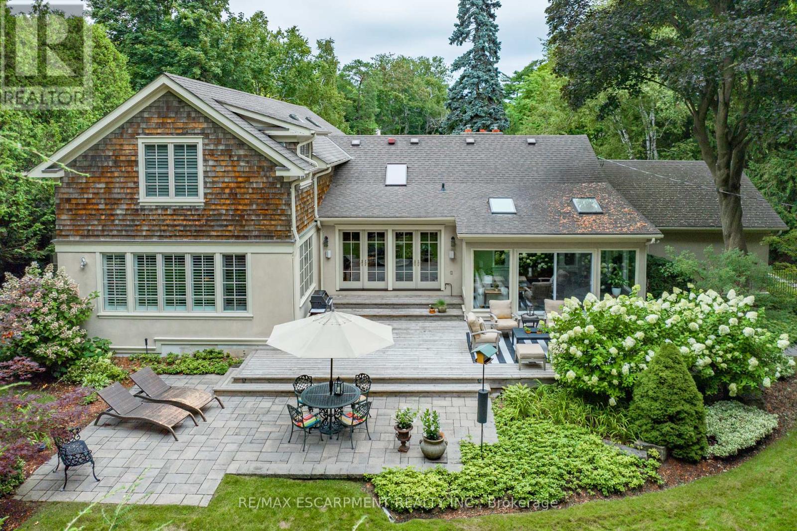 7 Colonial Crescent, Oakville, Ontario  L6J 4K8 - Photo 47 - W13011222