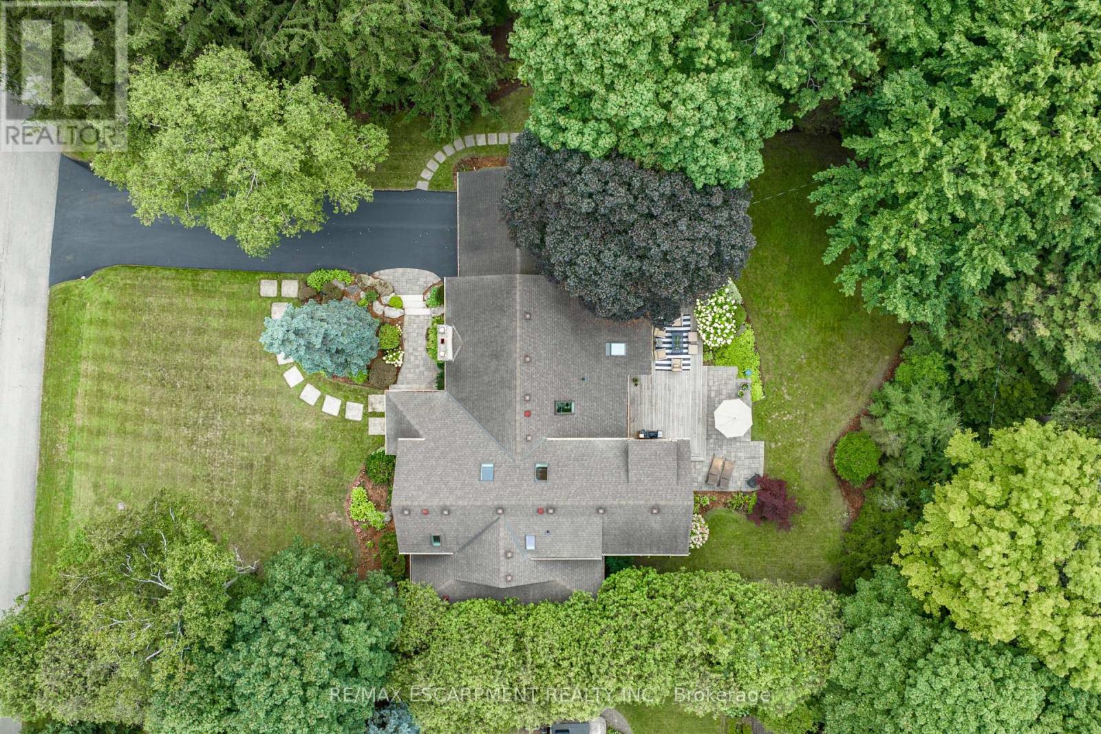 7 Colonial Crescent, Oakville, Ontario  L6J 4K8 - Photo 49 - W13011222