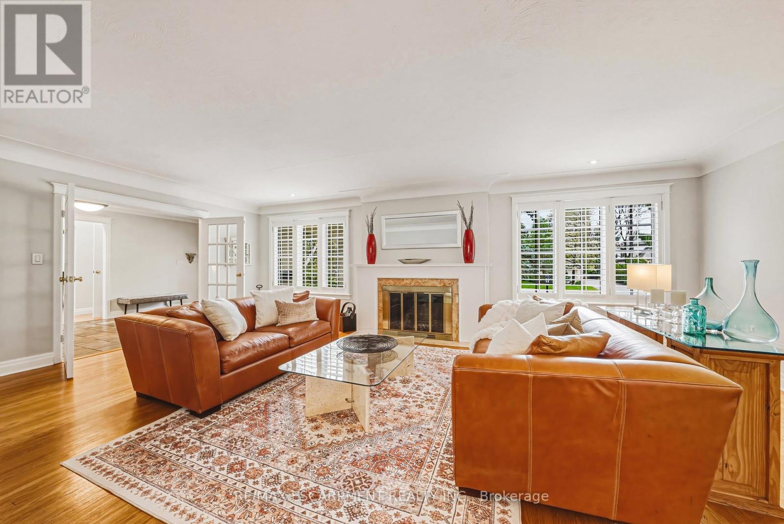 7 Colonial Crescent, Oakville, Ontario  L6J 4K8 - Photo 9 - W13011222