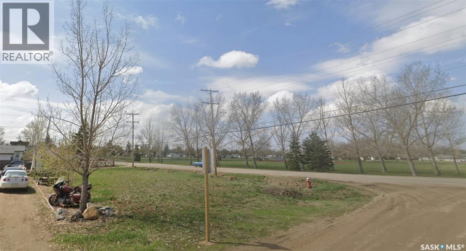 903 Oxford Street E, Moose Jaw, Saskatchewan  S6H 0T1 - Photo 1 - SK033093