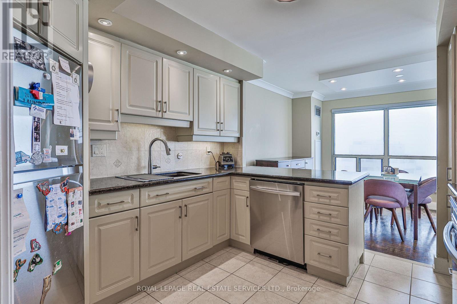 2006 - 2269 Lake Shore Boulevard W, Toronto, Ontario  M8V 3X6 - Photo 10 - W13011262