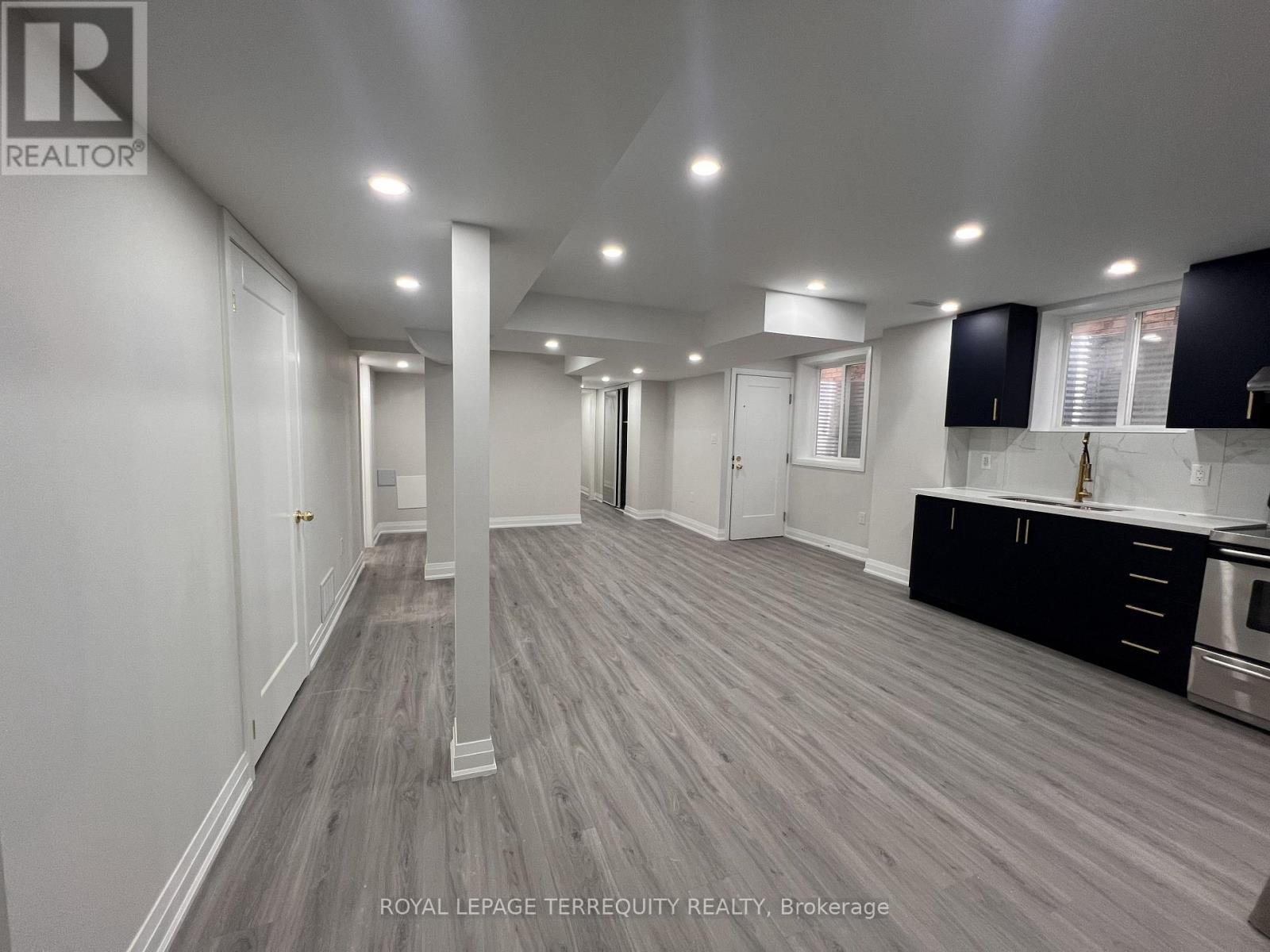 Bsmt - 12 Merrimac Drive, Brampton, Ontario  L6Y 6K3 - Photo 4 - W13011268