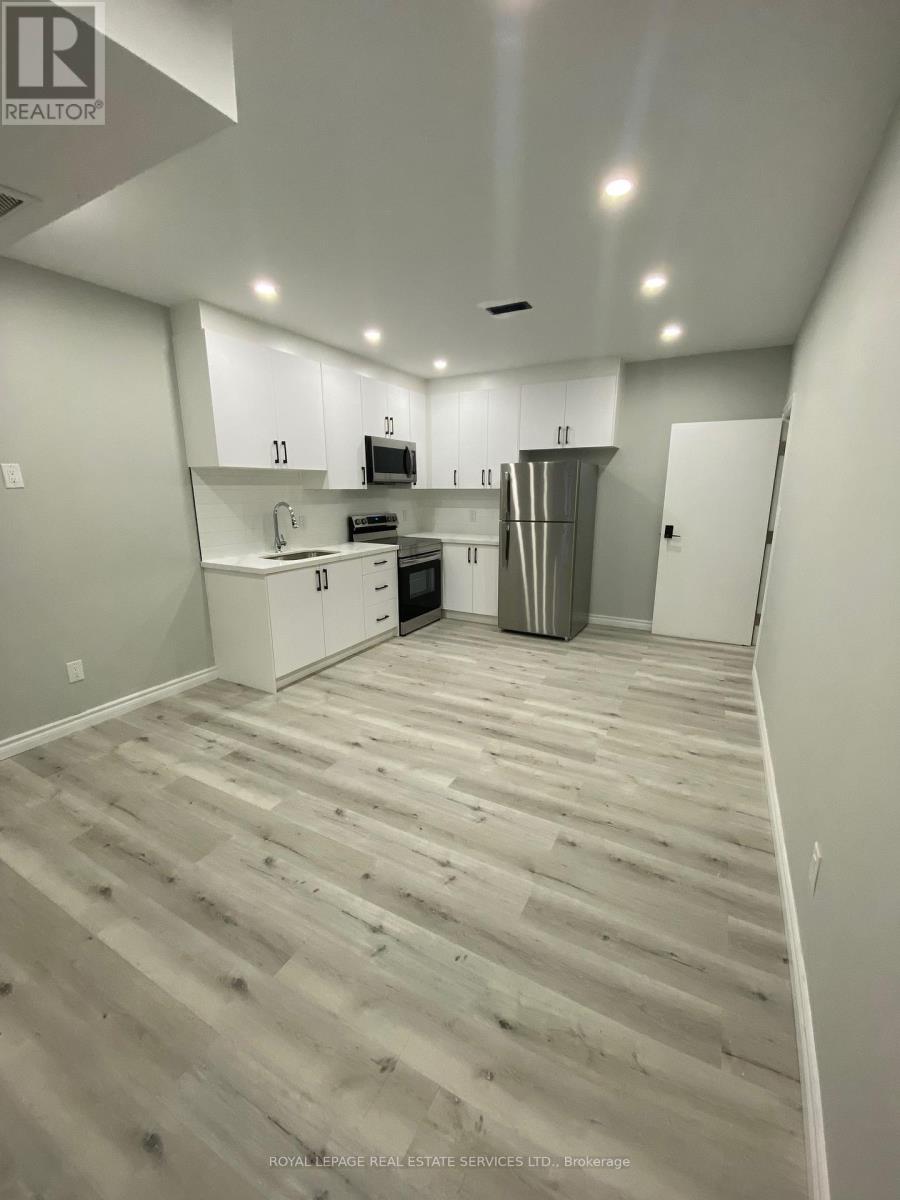 238 Queen Street S, Mississauga, Ontario  L5M 1L5 - Photo 14 - W13011294