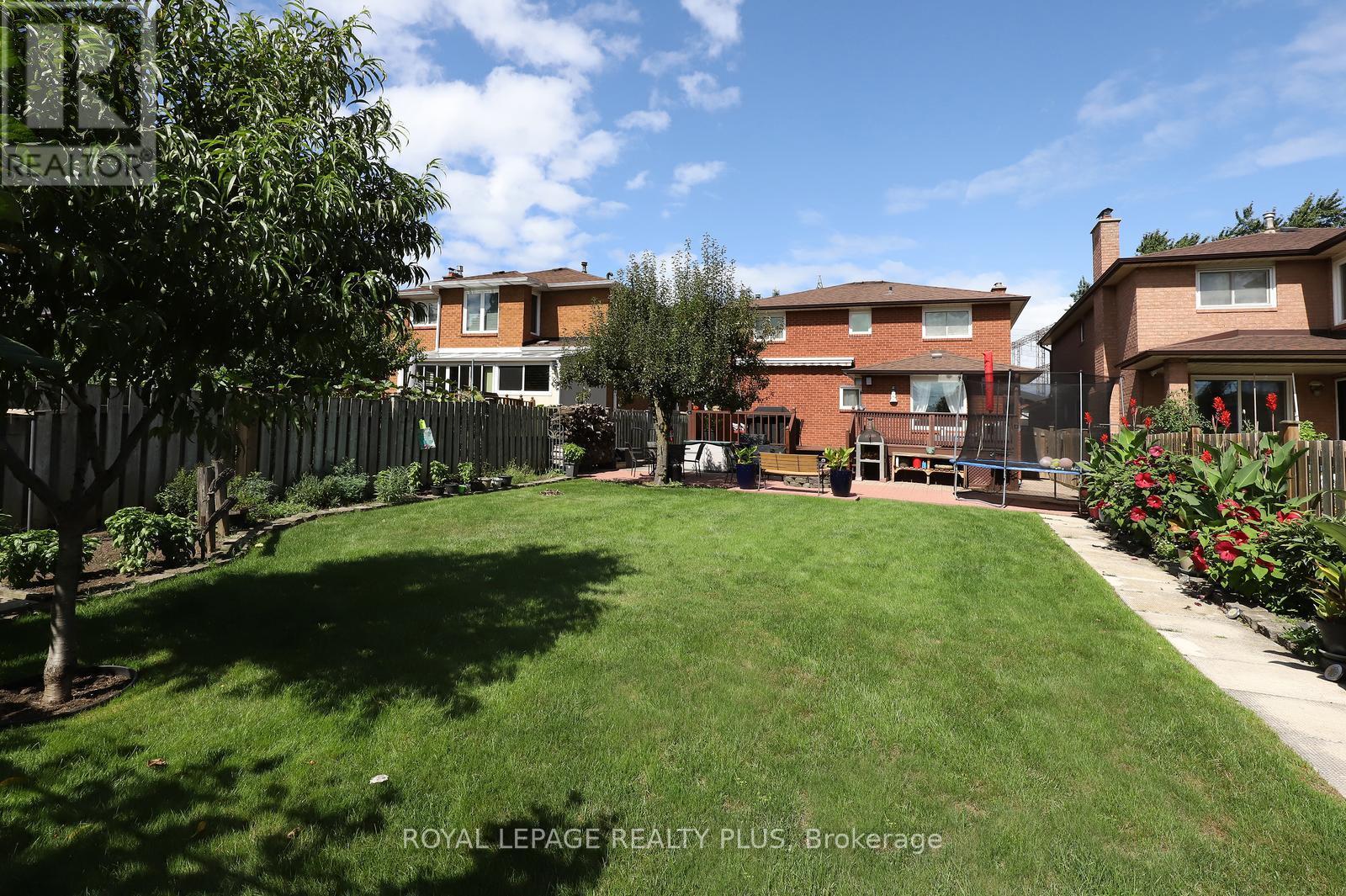 1086 Hedge Drive, Mississauga (Lakeview), Ontario  L4Y 1G2 - Photo 44 - W13011304