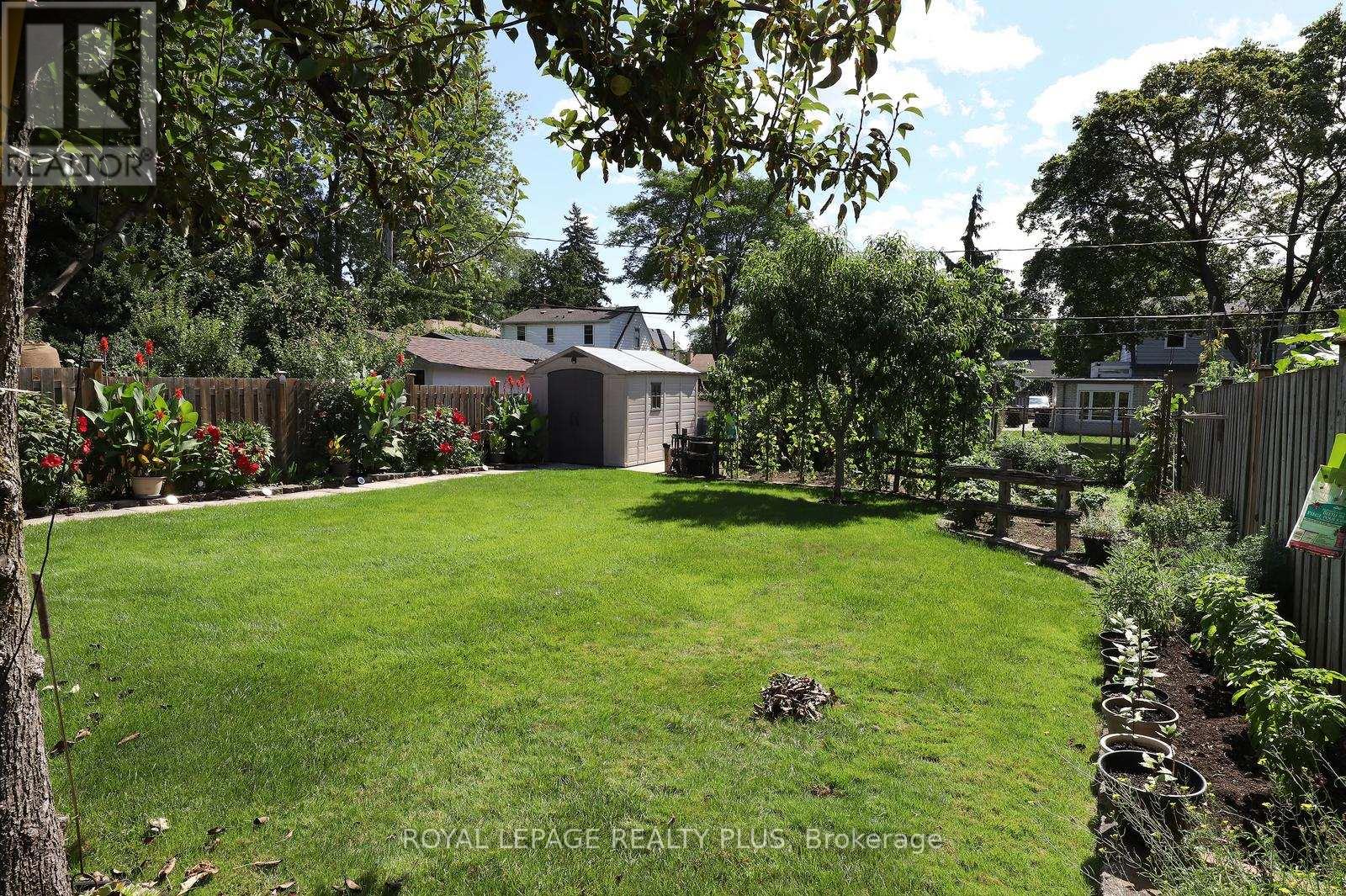 1086 Hedge Drive, Mississauga (Lakeview), Ontario  L4Y 1G2 - Photo 45 - W13011304